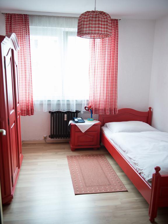 Hotel-Restaurant Koehler Štutgart Pokoj fotografie
