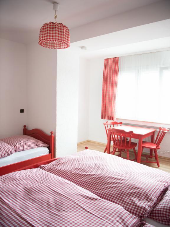 Hotel-Restaurant Koehler Štutgart Pokoj fotografie